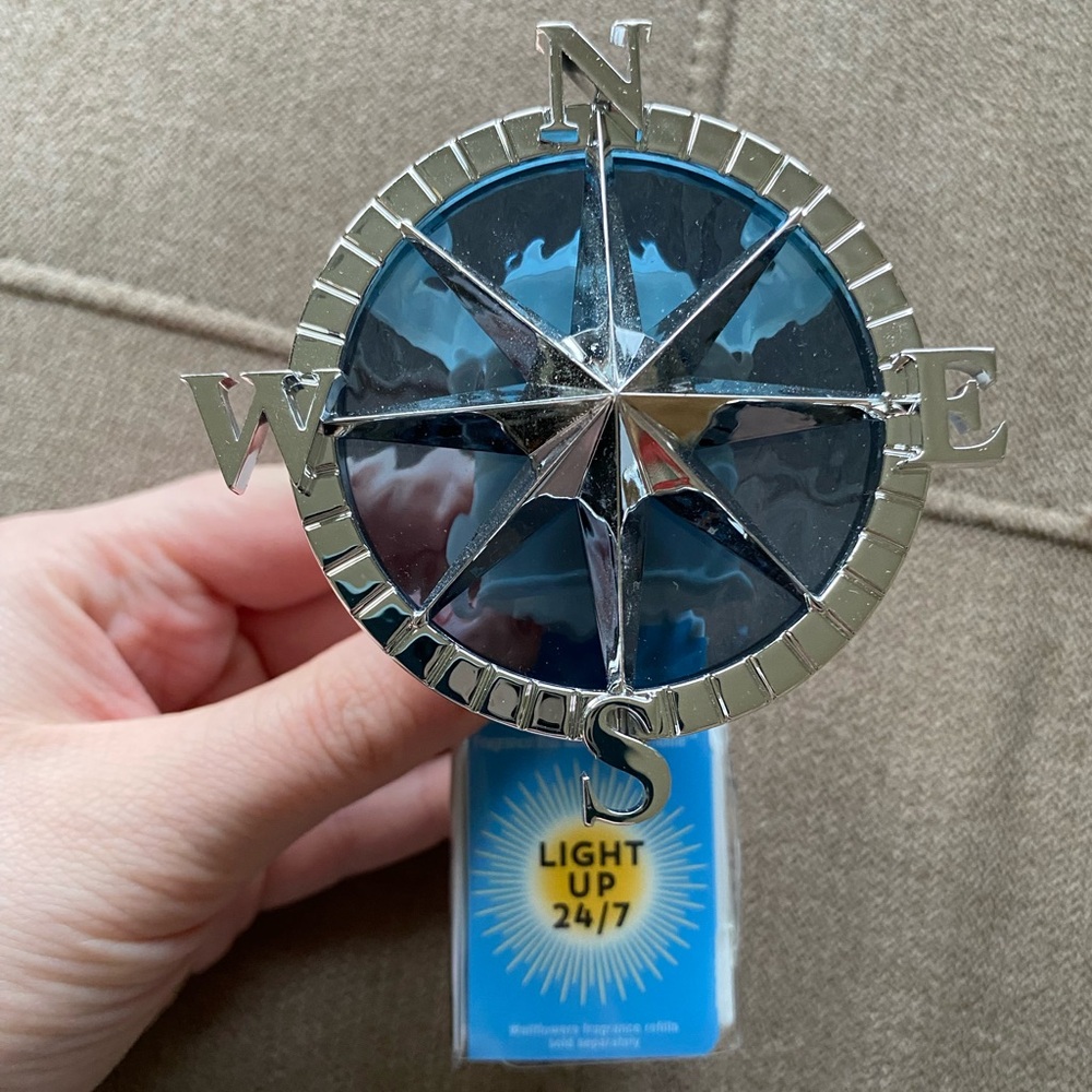 Bath and Body Blue Compass Wallflower